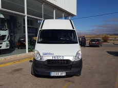 Used Van IVECO Daily 35S13V of 12m3, year 2013, with 76.000km.