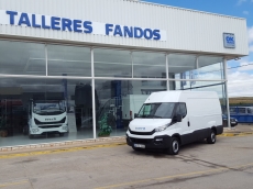 Used Van IVECO Daily 35S13V of 12m3, year 2015, with 50.459km.