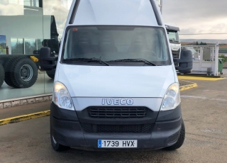 Used Van IVECO Daily 35S13V of 12m3, year 2014, with 162.279km.