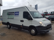 Used Van IVECO Daily 35S13V of 15m3, year 2014, with 79.796km.