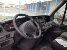Used Van IVECO Daily 35S13V of 15m3, year 2014, with 79.796km.