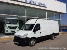 Used Van IVECO Daily 35S13V of 15m3, year 2012, with 90.263km.