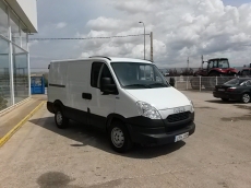 Used Van IVECO Daily 35S13V of 7m3, year 2013 with 197.605km.