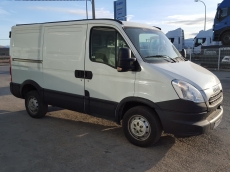 Used Van IVECO Daily 35S13V of 7m3, year 2013 with 96.453km.