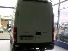 Used Van IVECO 35S13V of 10m3,only 98.435km