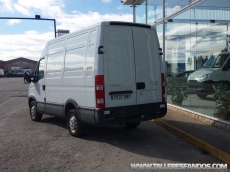 Used van IVECO 35S14V of 10m3, year 2009, 96.500km.