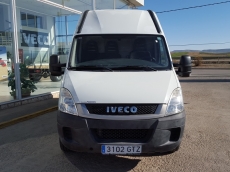 Used Van IVECO Daily 35S14V of 10m3, year 2010 with 129.000km.