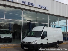 Used Van IVECO Daily 35S14V of 15m3, year 2010, with 126.021km