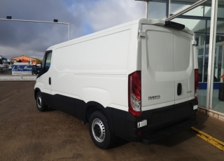 New Van IVECO 35S14V 9m3.