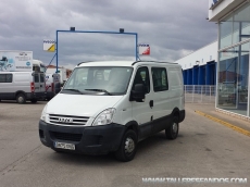 Used van IVECO 35S14SV for 6 people and 7 m3, year 2009.