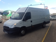 Used Van IVECO Daily 35S15V of 15m3, automatic, year 2012, with 62.667km.
