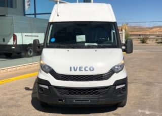 Used Van IVECO Daily 35S15V of 16m3, year 2015, with 98.082km.