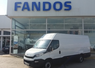 Used Van IVECO Daily 35S15V of 16m3, year 2015, with 78.422km.