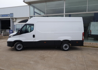 New Van IVECO 35S16V 12m3.