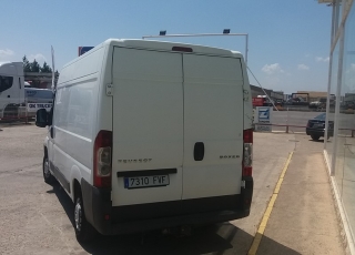 Used Van Peugeot Boxer, year 2007 with 260.263km.