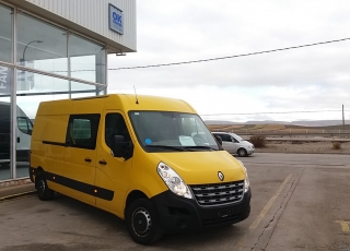 Used Van  RENAULT MASTER 125.35 L3H2, year 2013 with 54.210km.