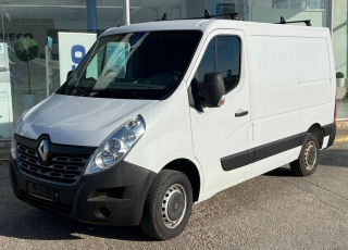 Furgoneta seminueva, 
RENAULT ,
Modelo RENAULT MASTER de 110cv
Con cambio manual 6 velocidades.
CON TAN SOLO 136.549KM OPORTUNIDAD!! MATRICULADA 20/12/2016