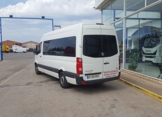 Furgoneta  Volkswagen Crafter, matriculada el 14/04/2014 con 90.000km. De 9 plazas y plataforma para acceso de minusvalidos.
Posibilidad de diferentes combinaciones de asientos y plazas para sillas.
6+2PMRSR o 6+1PMRSR eléctrica o 4+4PMRSR o 4+2PMRSR+ 1 PMRSR electrica o 2+6PMRSR o 2+1PMRSR+2PMRSR eléctricas