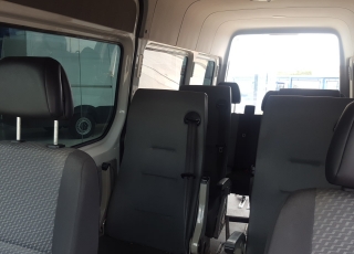 Furgoneta  Volkswagen Crafter, matriculada el 14/04/2014 con 90.000km. De 9 plazas y plataforma para acceso de minusvalidos.
Posibilidad de diferentes combinaciones de asientos y plazas para sillas.
6+2PMRSR o 6+1PMRSR eléctrica o 4+4PMRSR o 4+2PMRSR+ 1 PMRSR electrica o 2+6PMRSR o 2+1PMRSR+2PMRSR eléctricas