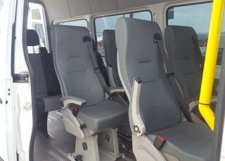 Furgoneta  Volkswagen Crafter, matriculada el 14/04/2014 con 90.000km. De 9 plazas y plataforma para acceso de minusvalidos.
Posibilidad de diferentes combinaciones de asientos y plazas para sillas.
6+2PMRSR o 6+1PMRSR eléctrica o 4+4PMRSR o 4+2PMRSR+ 1 PMRSR electrica o 2+6PMRSR o 2+1PMRSR+2PMRSR eléctricas