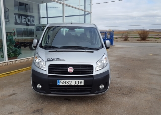 Furgoneta de ocasión de 9 plazas marca Fiat Scudo 130cv, del año 2015, con 102.000km, dada de alta como turismo.
Precio sin impuestos.