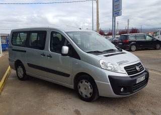 Furgoneta de ocasión de 9 plazas marca Fiat Scudo 130cv, del año 2015, con 102.000km, dada de alta como turismo.
Precio sin impuestos.