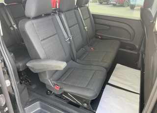 Furgoneta, 
MERCEDES VITO 114 PRO  ,
caja de cambios automática , 9 plazas disponibles  vehículo con tan solo 91.510km
excelente estado.
