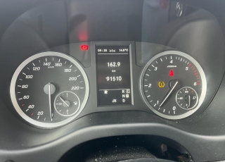 Furgoneta, 
MERCEDES VITO 114 PRO  ,
caja de cambios automática , 9 plazas disponibles  vehículo con tan solo 91.510km
excelente estado.