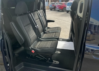 Furgoneta, 
MERCEDES VITO 114 PRO  ,
caja de cambios automática , 9 plazas disponibles  vehículo con tan solo 86.003km
excelente estado.