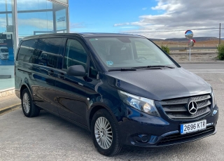 Furgoneta, 
MERCEDES VITO 114 PRO  ,
caja de cambios automática , 9 plazas disponibles  vehículo con tan solo 86.003km
excelente estado.