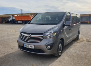 Furgoneta de ocasión de 9 plazas.
Marca Opel Vivaro 125cv, 
del año 2018, 
con 49.000km.
Biturbo, doble climatizador, pantalla con navegador, asientos desmontables ... 

Dada de alta como turismo.
Precio 16.800€ + IVA sin garantía.
Furgoneta con todas revisiones, mantenimientos e ITVs al día.

Dado de alta como vehículo mixto.