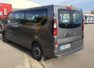 Furgoneta de ocasión de 9 plazas.
Marca Opel Vivaro 125cv, 
del año 2018, 
con 49.000km.
Biturbo, doble climatizador, pantalla con navegador, asientos desmontables ... 

Dada de alta como turismo.
Precio 16.800€ + IVA sin garantía.
Furgoneta con todas revisiones, mantenimientos e ITVs al día.

Dado de alta como vehículo mixto.