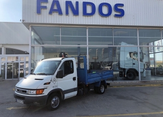 Used Van IVECO 35C12 with tipper and crane, year 2003, with 92.455km