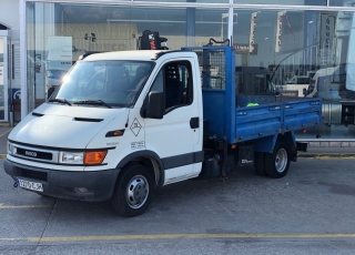 Used Van IVECO 35C12 with tipper and crane, year 2003, with 92.455km