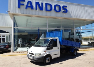 Furgoneta de ocasión,
Marca FORD.
Modelo Transit.
Año 2002.
276.768km.
Carrozada con caja basculante de hierro.