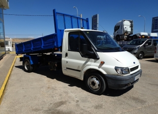 Furgoneta de ocasión,
Marca FORD.
Modelo Transit.
Año 2002.
276.768km.
Carrozada con caja basculante de hierro.