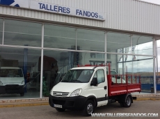 Furgoneta IVECO Daily 35C12, año 2008, 180.000km, caja basculante.