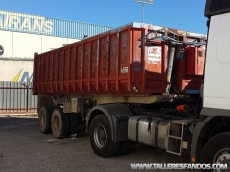 Tipper trailer brand Leciñena, 2 axels, spring suspension, year 1996, especial for tractors 4x4 y 6x4.