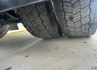 Tractor unit IVECO SWAY 460