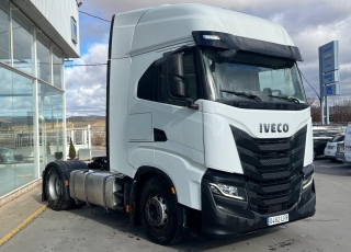 Tractor unit IVECO SWAY 460
