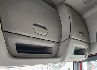 Tractor unit IVECO AS440S46TP S-WAY