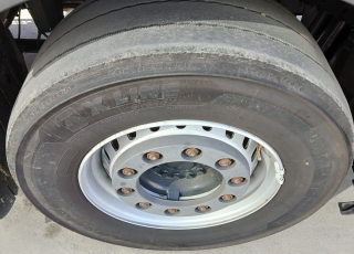 Tractor unit IVECO AS440S46TP S-WAY