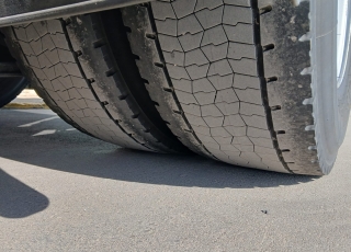 Tractor unit IVECO AS440S46TP S-WAY