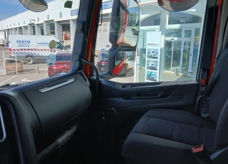 Tractor unit IVECO AS440S46TP S-WAY