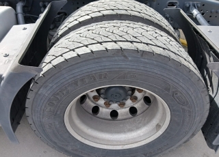 Tractor unit IVECO AS440S46TP S-WAY