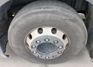 Tractor unit IVECO AS440S46TP S-WAY