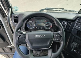 Tractor unit IVECO AS440S46TP S-WAY