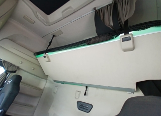 Tractor unit IVECO AS440S46TP S-WAY