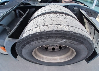 Tractor unit IVECO AS440S46TP S-WAY