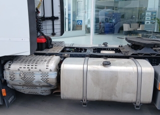 Tractor unit IVECO AS440S46TP S-WAY